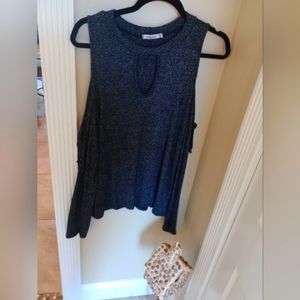 Women's boutique keyhole cold shoulder grey knit top size XL extra large